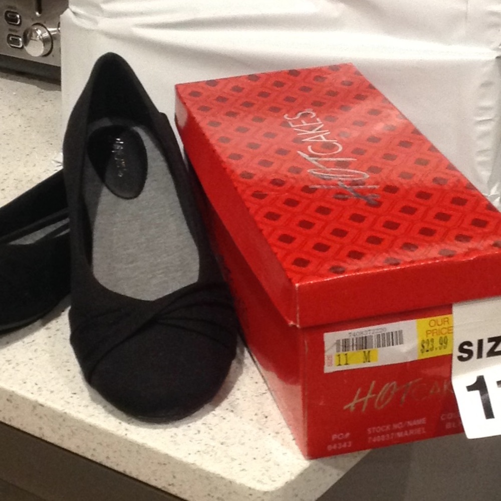 Hot cakes ballet flat